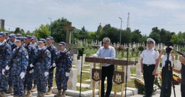 Ziua Eroilor, celebrată de cadrele militare și elevii constănțeni - 3