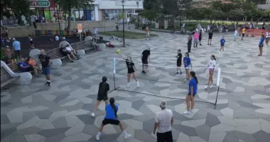 Foto - CSM Constanța continuă campania „Hai să ne cunoaștem prin sport”