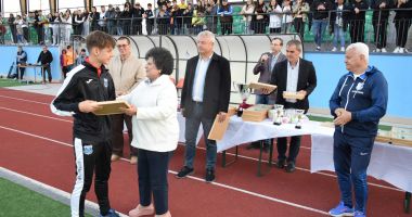 Stire din Sport : Fotbaliştii juniori de la CS Victoria Cumpăna au devenit vicecampioni naţionali