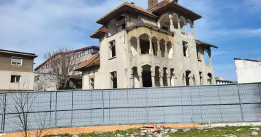 Răsturnare de situație! Vila „Dalas” scapă de vânzare și intră în transformare - 3