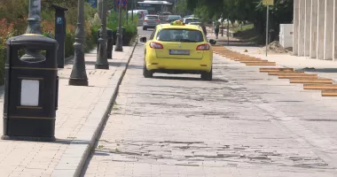 Centrul istoric al Constanței, sufocat de gropi și mașini: „Facem slalom!” - 2