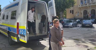 Stire din Eveniment : Dana Marijuana, din nou în fața judecătorilor din Constanța. Artista vrea să fie judecată în libertate
