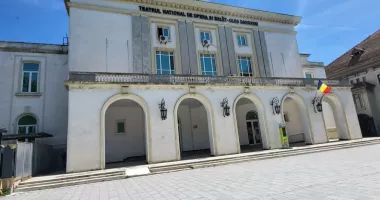Stire din Cultură-Educație : Teatrul „Oleg Danovski“ începe reabilitarea, dar problemele majore nu dispar