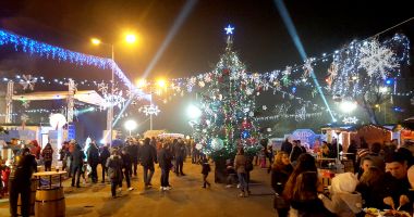 Primăria Constanța pregătește iluminatul festiv. Sume uriașe, puse la bătaie pentru decorațiuni! - 4