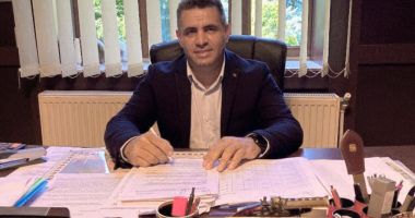 Stire din Politică-Administrație : Primarul din Poarta Albă, despre viitoarea clinică: "Construcția va fi finanțată de CNI și va avea mai multe specializări"