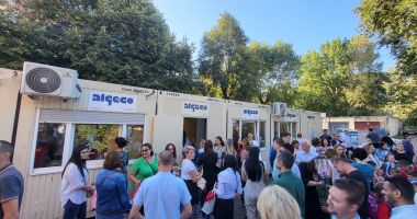 Prima zi de școală! În disputa modularelor, copiii s-au bucurat de revedere în aceleași clase - 4