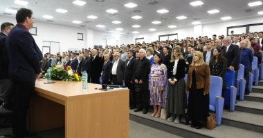 Stire din Cultură-Educație : UMC a ridicat ancora în noul an universitar! Instruirea viitorilor navigatori începe în sala de curs