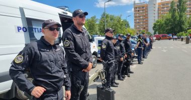 Stire din Eveniment : A început sezonul detașărilor pentru Poliție, Pompieri și Frontieră. Aproape 1.000 de angajați trimiși pe litoral