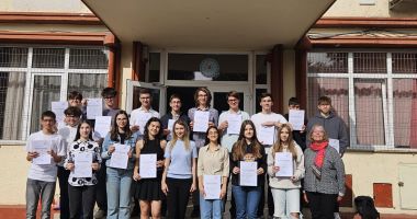 Stire din Cultură-Educație : 18 elevi ai Școlii nr. 29 "Mihai Viteazul", premiaţi la limba germană
