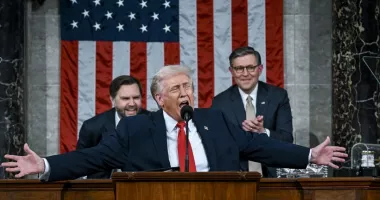 Stire din Actualitate : Donald Trump, discurs record despre Starea Uniunii. „Trăim epoca de aur a Americii”
