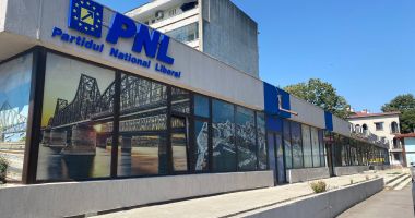 Constanța, în zi de doliu național. Instituțiile s-au conformat, partidele au ignorat! - 2
