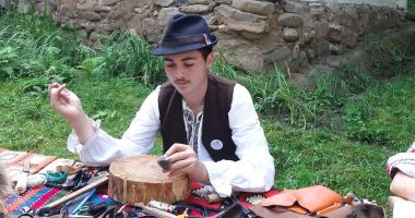 Stire din Cultură-Educație : Povestea ineditei pasiuni a unui elev al Colegiului Militar „Al. I. Cuza”