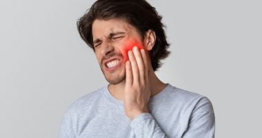 Stire din Sănătate : Aţi suferit o extracţie dentară? Iată cum scăpați de durere
