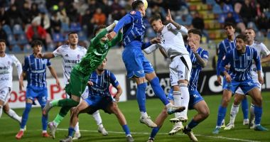 Stire din Sport : FC Farul, rezultat de egalitate cu FC Botoșani, în Cupa României. Opt tineri au debutat la „marinari”