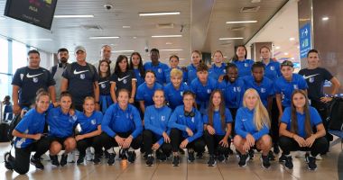 Stire din Sport : Fetele de la FC Farul Constanţa au plecat în Lituania pentru participarea în Liga Campionilor