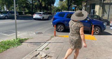 Pietonii fac slalom printre gropi și dale ”uitate” pe bulevardul Ferdinand! „Totul se lucrează pe jumătate” - 3