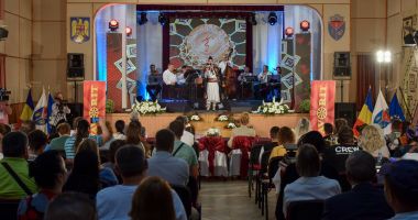 Stire din Cultură-Educație : Festivalul ”Dor de Cânt Românesc” reunește la Cumpăna tinerii interpreți de muzică populară