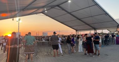 Stire din Social : Festivalul tinerilor, dar nu și al părinților? Ce trebuie să știi despre „Beach, Please!”