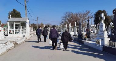 Preţuri necreştineşti în zilele de sărbătoare. Floriile, o ocazie perfectă de a face bani pe suferinţa altora - 2