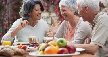 Stire din Sănătate : Nu serviţi fructe după masă! Vă provoacă arsuri și reflux gastro-intestinal