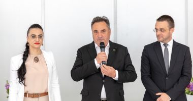 Stire din Cultură-Educație : Halal comunicare! Ce nu transmite ISJ Constanța poți afla de la Mihai Lupu