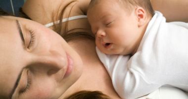 Stire din Sănătate : Cum îi afectează herpesul neonatal pe cei mici