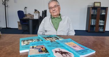 Stire din Cultură-Educație : Prof. Ibram Nuredin: "În mine se îmbină, și cu asta sunt mândru, cultura tătară-turcă cu valorile universale"