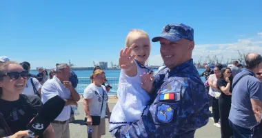 Dana 0, scena unor revederi impresionante. Sute de militari s-au întors din misiune la bordul Fregatei „Regina Maria” - 4