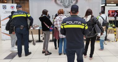 Stire din Eveniment : Cariera în uniformă de polițist nu se alege din oportunism. Povestea a doi tineri agenți