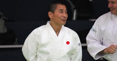 Stire din Sport : Sute de sportivi se vor antrena la Venus alături de una dintre legendele judo-ului mondial