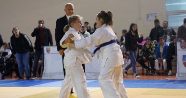 Stire din Sport : Cupa "Centura Albă" la judo, în weekend la Constanţa