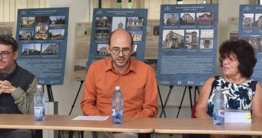 Stire din Cultură-Educație : Cercetător francez, vorbitor de română, pasionat de istoria Dobrogei. ”Glykon este statueta mea preferată”