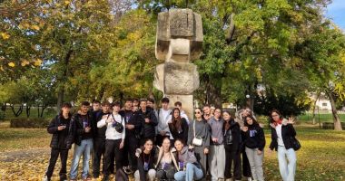 Stire din Cultură-Educație : Actorii Liceului "Ovidius" duc prestigiul trupei de teatru francofon peste graniţe