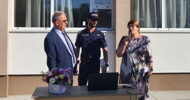Stire din Cultură-Educație : Ferice de beneficiari! Liceul "Traian", renovat din temelii