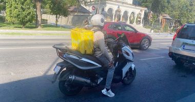 Discriminare la cote alarmante! Livratorii străini, refuzați de clienți. "Dacă nu va fi român, voi anula comanda" - 3