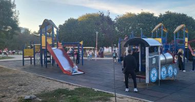 Ţara Piticilor din Parcul Tăbăcărie, şubrezită de trecerea timpului. "Copiii au ieşit de acolo plângând" - 7