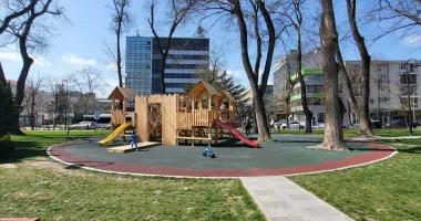 Părinții din Constanța cer locuri de joacă sigure. Insecuritate în parcul „Oleg Danovski” și în mai multe cartiere - 4
