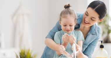 Stire din Sănătate : Spălatul pe mâini, cea mai eficientă cale de a preveni răspândirea bolilor