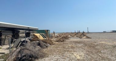 Dacă în Mamaia încă se șurubărește, Satul de Vacanță e pregătit pentru marea invazie de 1 Mai - 4