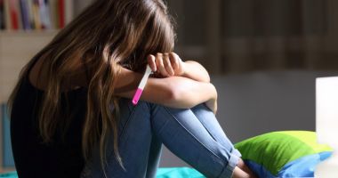Stire din Social : Constanța, în fața unei realități dure! De ce ajung adolescentele să nască la vârste fragede?