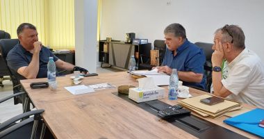 Stire din Eveniment : Acum să vă vedem! Rezerviștii îi somează pe parlamentarii din Constanța și anunță un nou protest