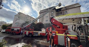 Stire din Eveniment : Siguranță versus economie! Locatarii semnalau riscuri încă de la construcția mansardelor din lemn