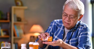 Stire din Social : Pastilele scoase din uz, deşeuri periculoase! Unde pot duce constănţenii medicamentele expirate