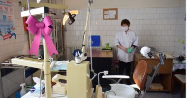 Stire din Social : Un medic şcolar la 5-7 unităţi de învăţământ. „Ne descurcăm foarte greu, avem personal insuficient”