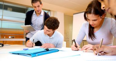 Stire din Cultură-Educație : "Cuget Liber", în sprijinul viitorilor liceeni! Prognoza ultimelor medii de admitere în școlile constănțene de top