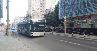 Incredibil! De teamă să nu le cadă casele, locuitorii de pe strada Mihai Viteazu se bucură de ambuteiaje - 4