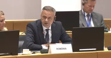 Stire din Economie : Cel mai mare acord de liber schimb al UE merge mai departe, pe fondul temerilor fermierilor
