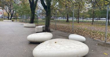 Noul mobilier urban, o dezamăgire totală pentru constănțeni. "Sunt inconfortabile, nu le înțeleg rostul!" - 4