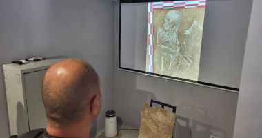 Un nou obiectiv în muzeografia dobrogeană. Mormântul pictat nu poate fi vizitat vara aceasta - 3