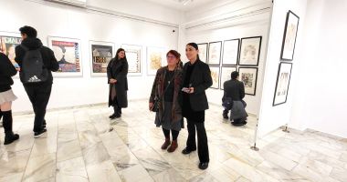 Stire din Cultură-Educație : Lucrările „povestitoarei de oameni și iubire”, expuse pe simezele Muzeului de Artă Constanţa